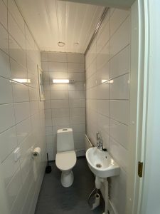 Saniteettitilan kalustus